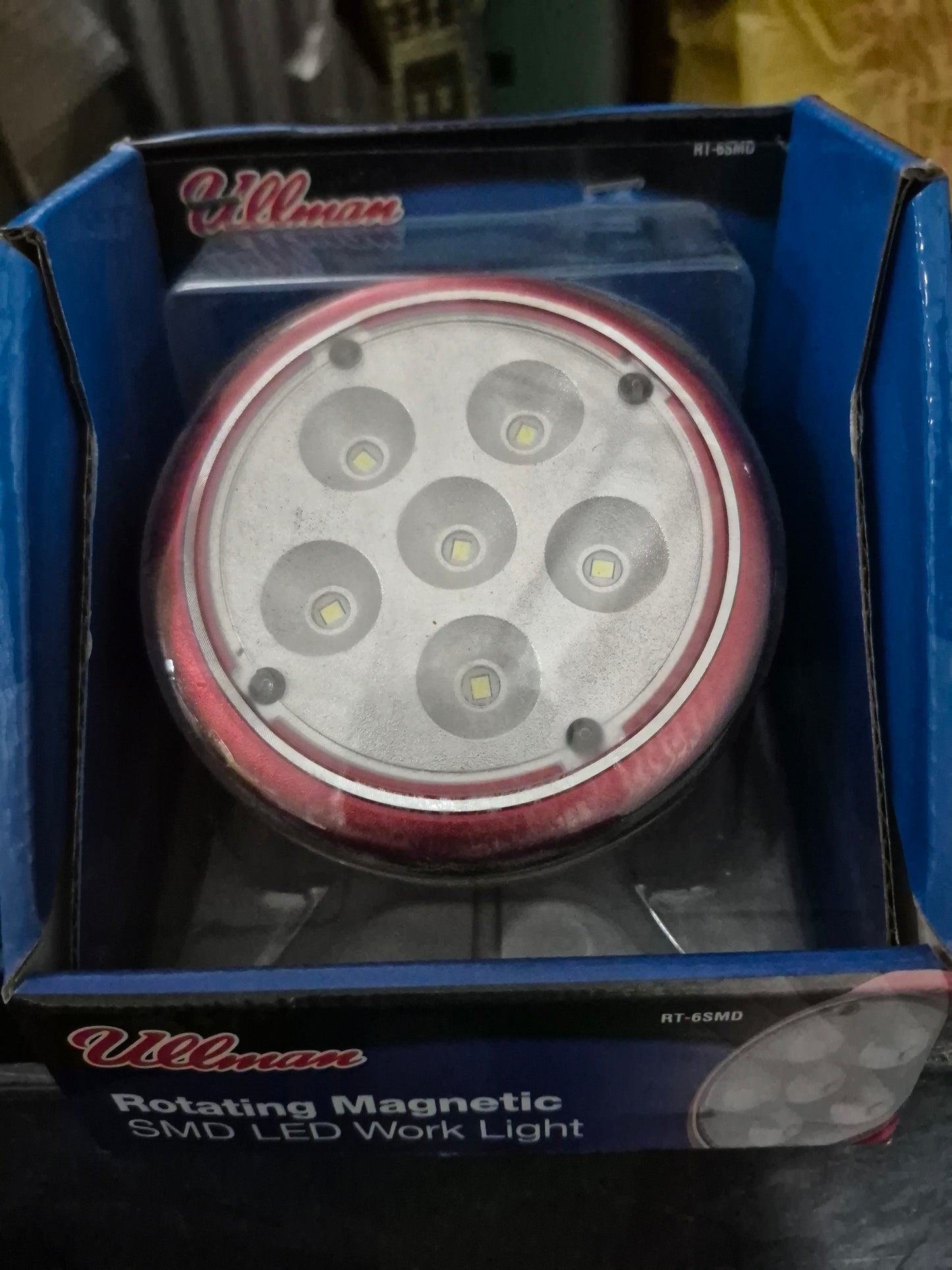 Ullman led light magnetic