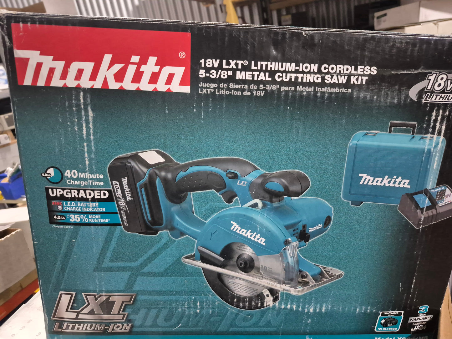 Makita 5-3/8" metal saw kit 18v x2 4.0ah battery, charger and hard case.