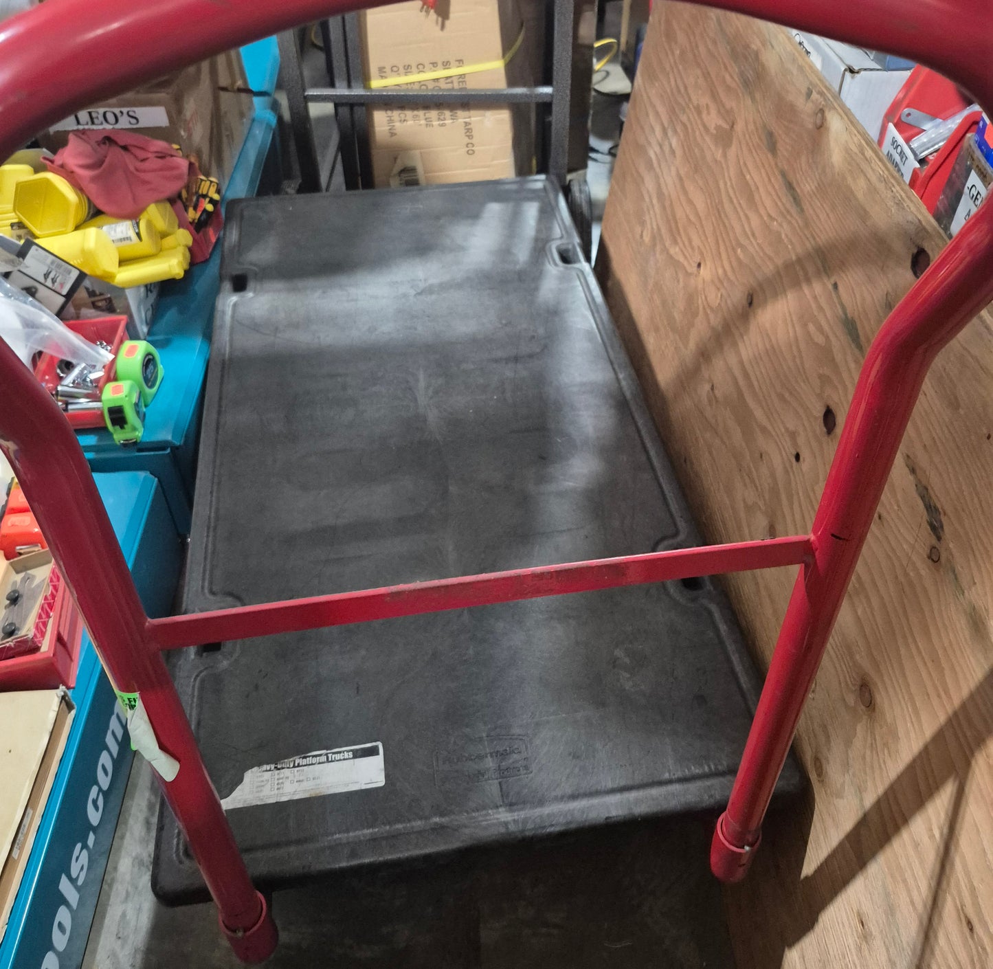 $559. (Minor used, semi brand new) Rubbermaid Commercial Products Heavy-Duty Platform Truck, 2,000 Pound Capacity, 24" x 48" Platform