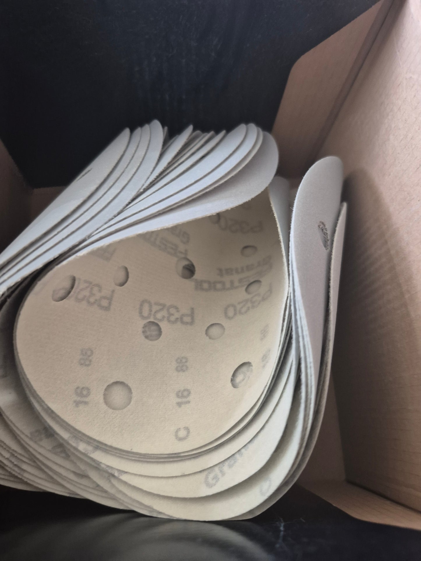 Festool 6" D150 320 grit granat sandpaper open box x30 496985