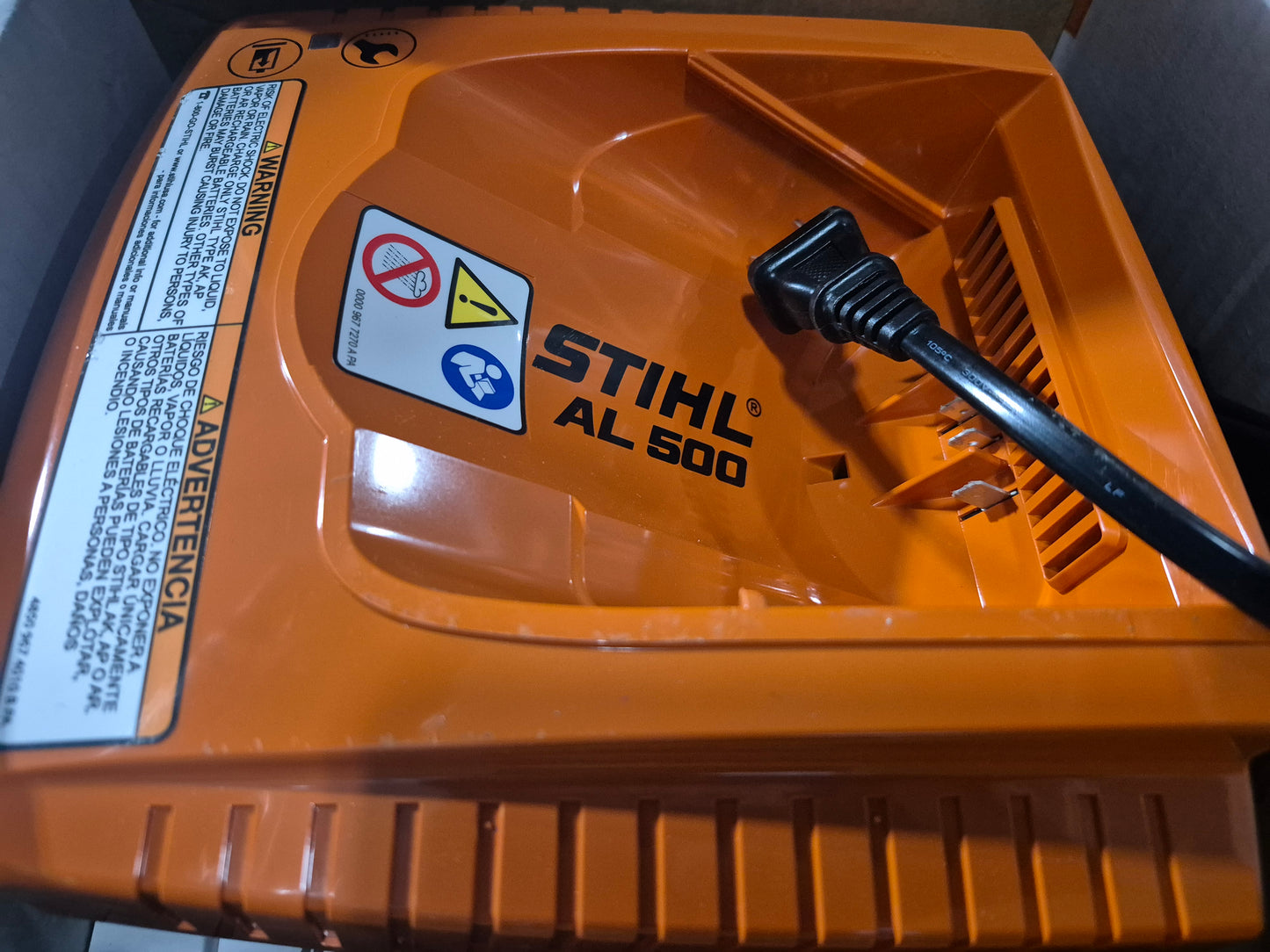 Stihl AL 500 charger for AP series (new)