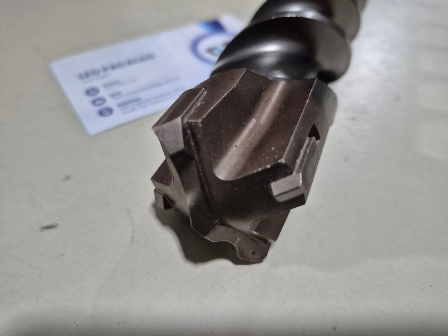 Hitachi 1-9/16×18×23 sds-max concrete bit  724997