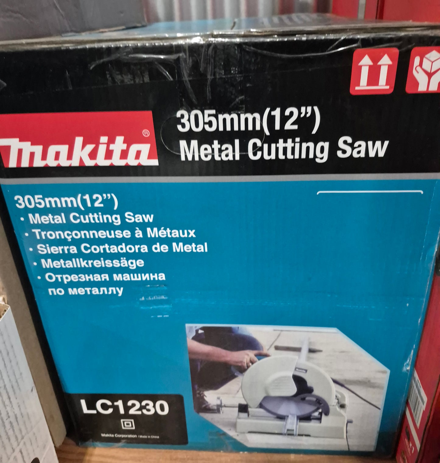 Makita 12" Metal Cutting Saw LC1230 - INCLUDES : Carbide tipped blade, socket wrench, switch button and safety goggles