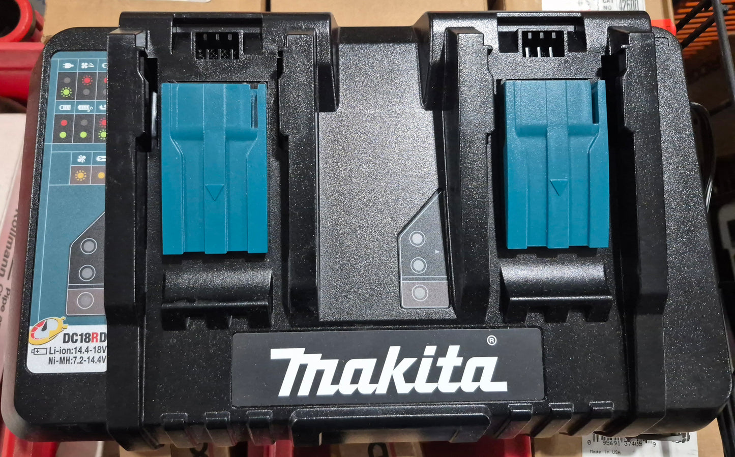 Makita 18v dual charger DC18RD