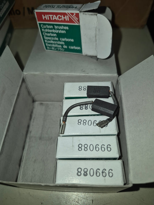 Hitachi 999088 pair carbon brushes