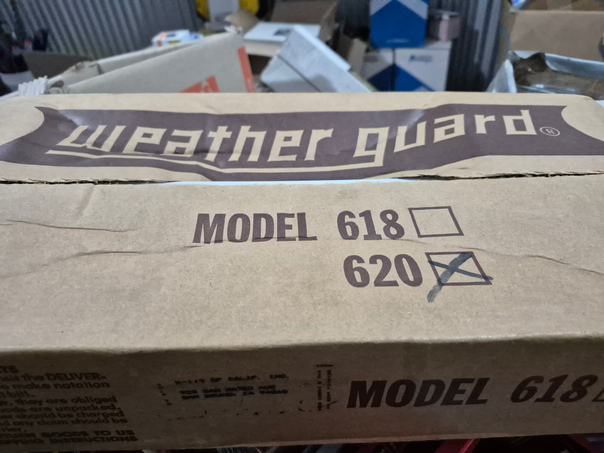 Weatherguard 620 white metal tray 27x10x4