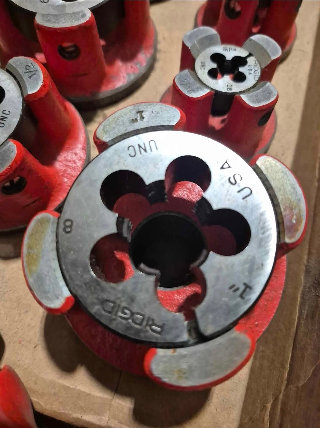 The Ridgid 36680 OO-RB Blot Threader Set with Ratchet is a high-quality tool designed kit(new)