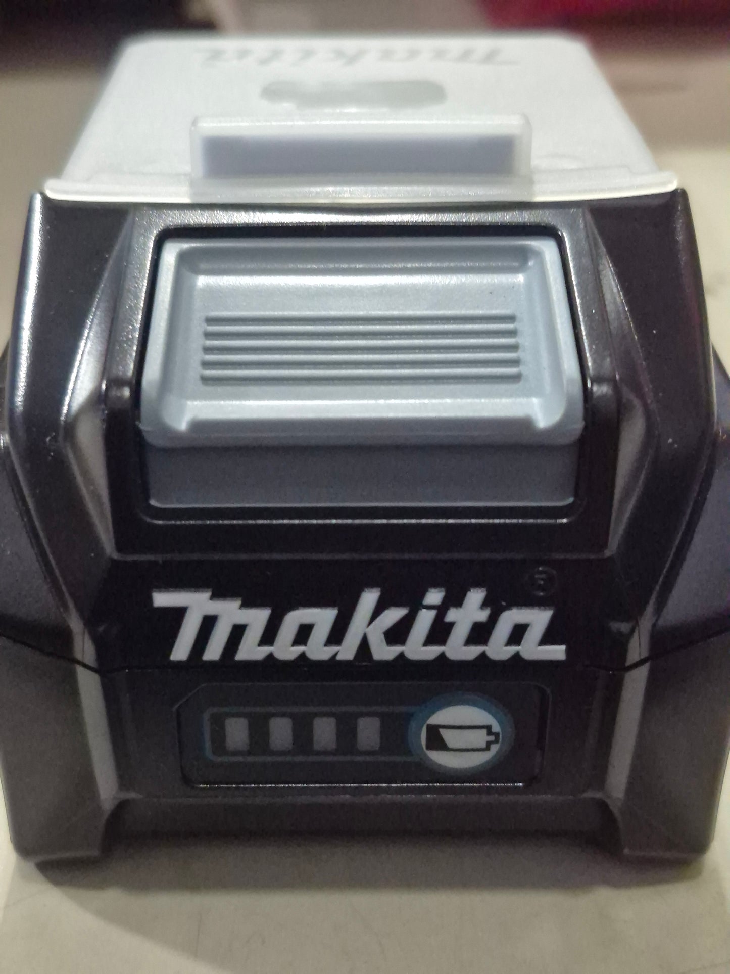 Makita 40V XGT 4.0ah Battery